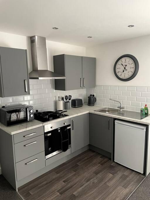 #6Bs 1 Bed Serviced Apartment Derby Exteriör bild